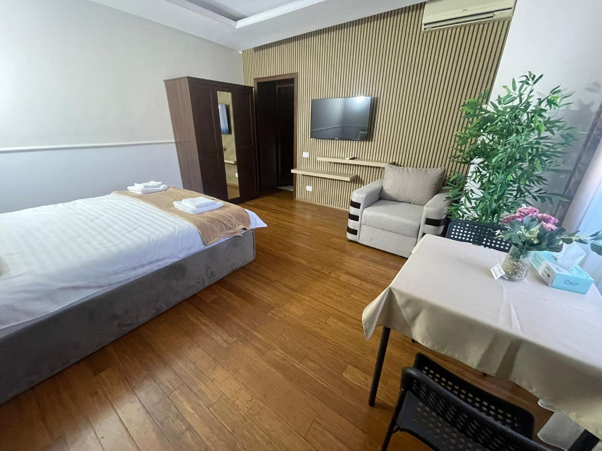 Corbeanca Therme Airport Resort מראה חיצוני תמונה