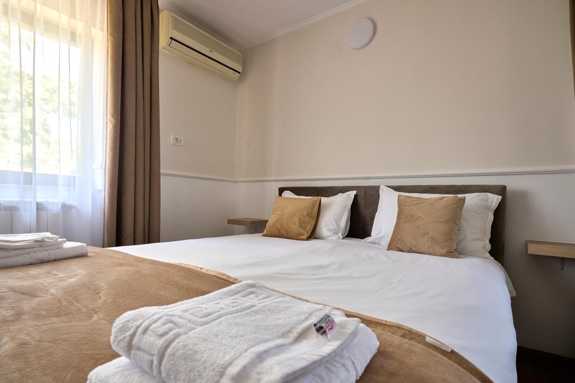 Corbeanca Therme Airport Resort מראה חיצוני תמונה