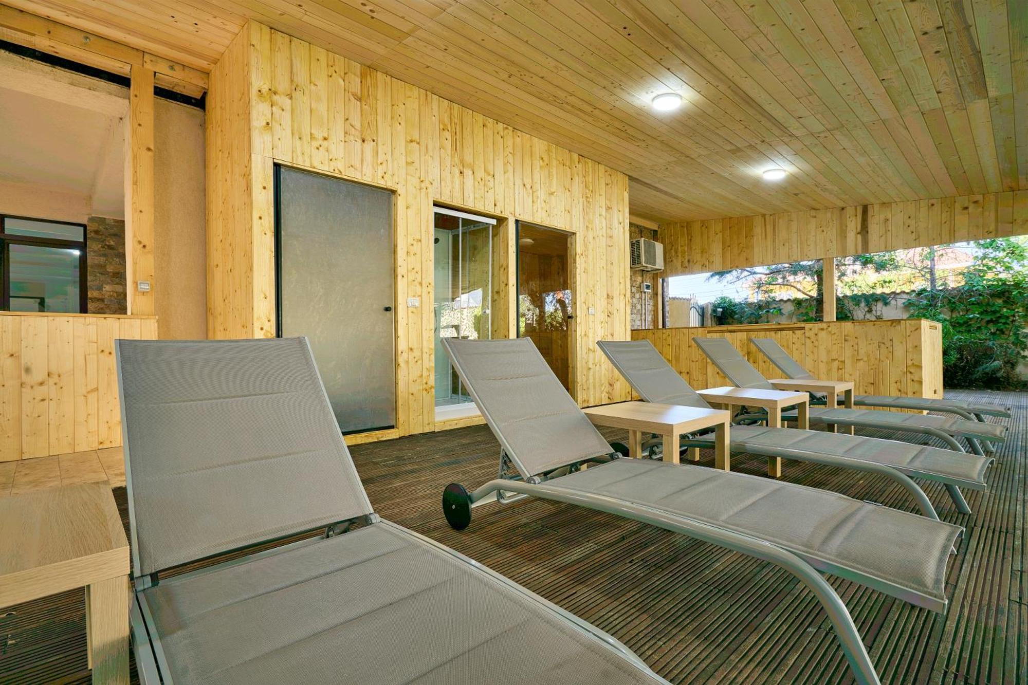 Corbeanca Therme Airport Resort מראה חיצוני תמונה