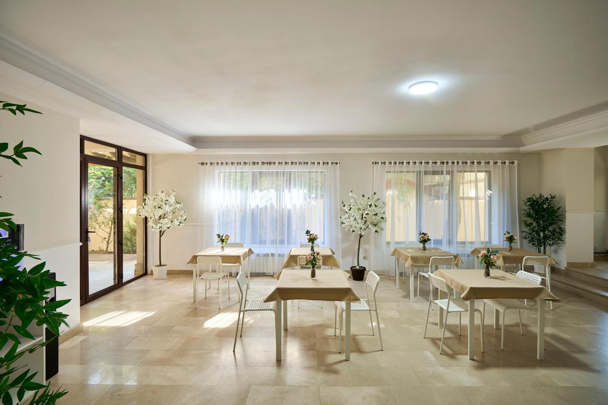 Corbeanca Therme Airport Resort מראה חיצוני תמונה